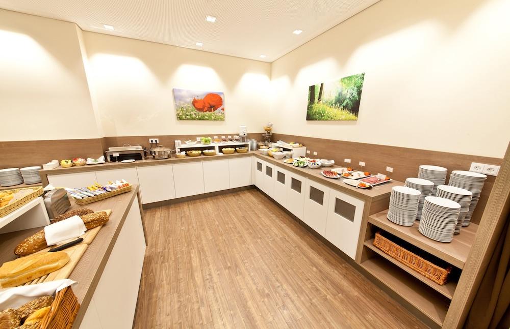 Garner Hotel Berlin - Charlottenburg, An Ihg Hotel Ngoại thất bức ảnh