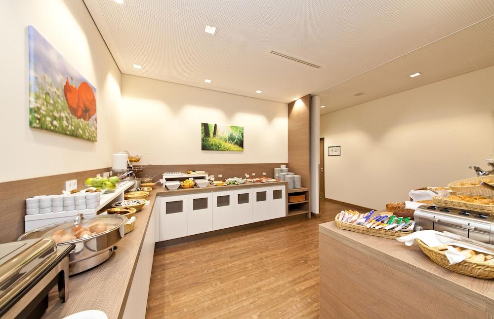 Garner Hotel Berlin - Charlottenburg, An Ihg Hotel Ngoại thất bức ảnh