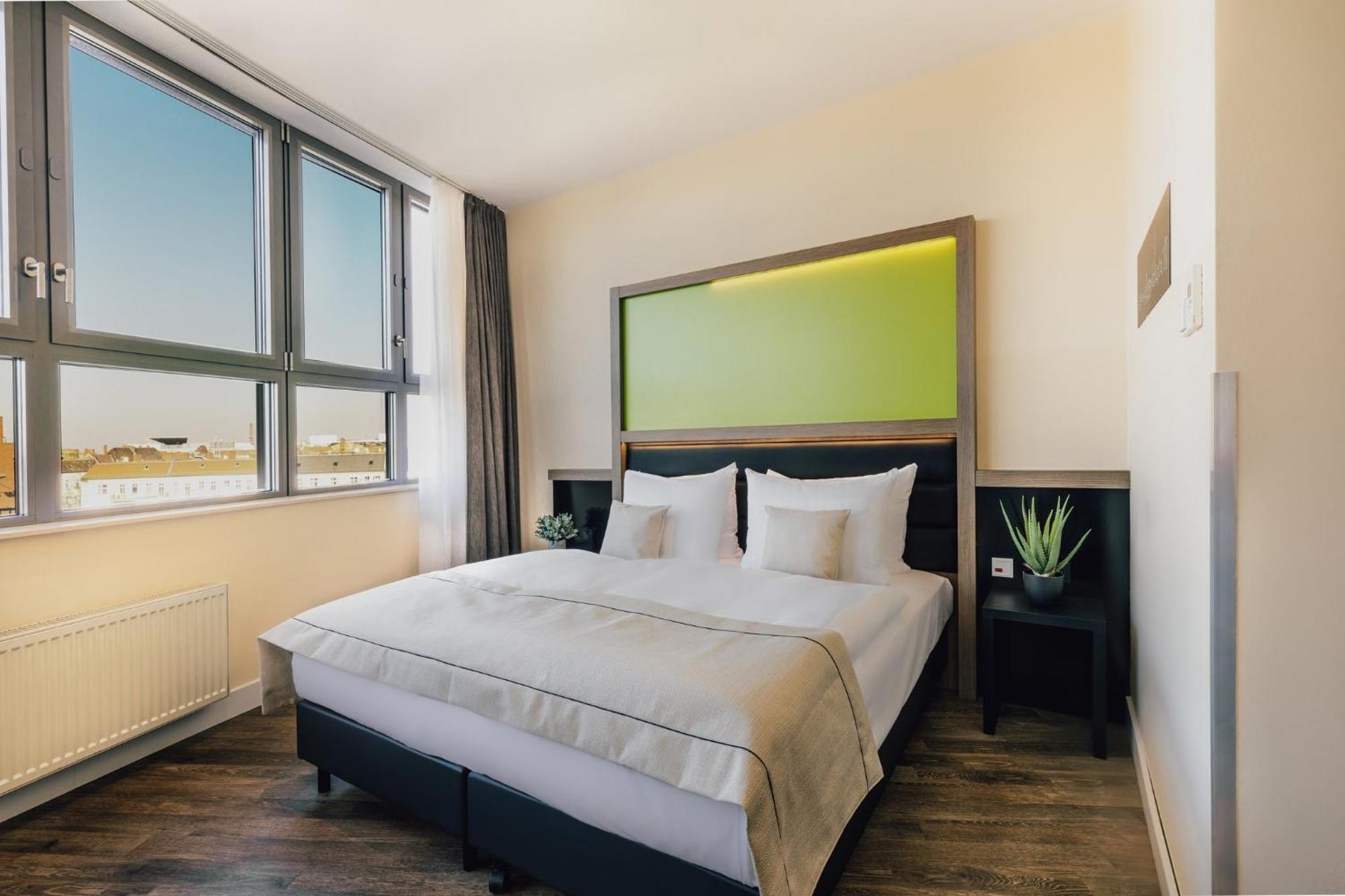 Garner Hotel Berlin - Charlottenburg, An Ihg Hotel Ngoại thất bức ảnh