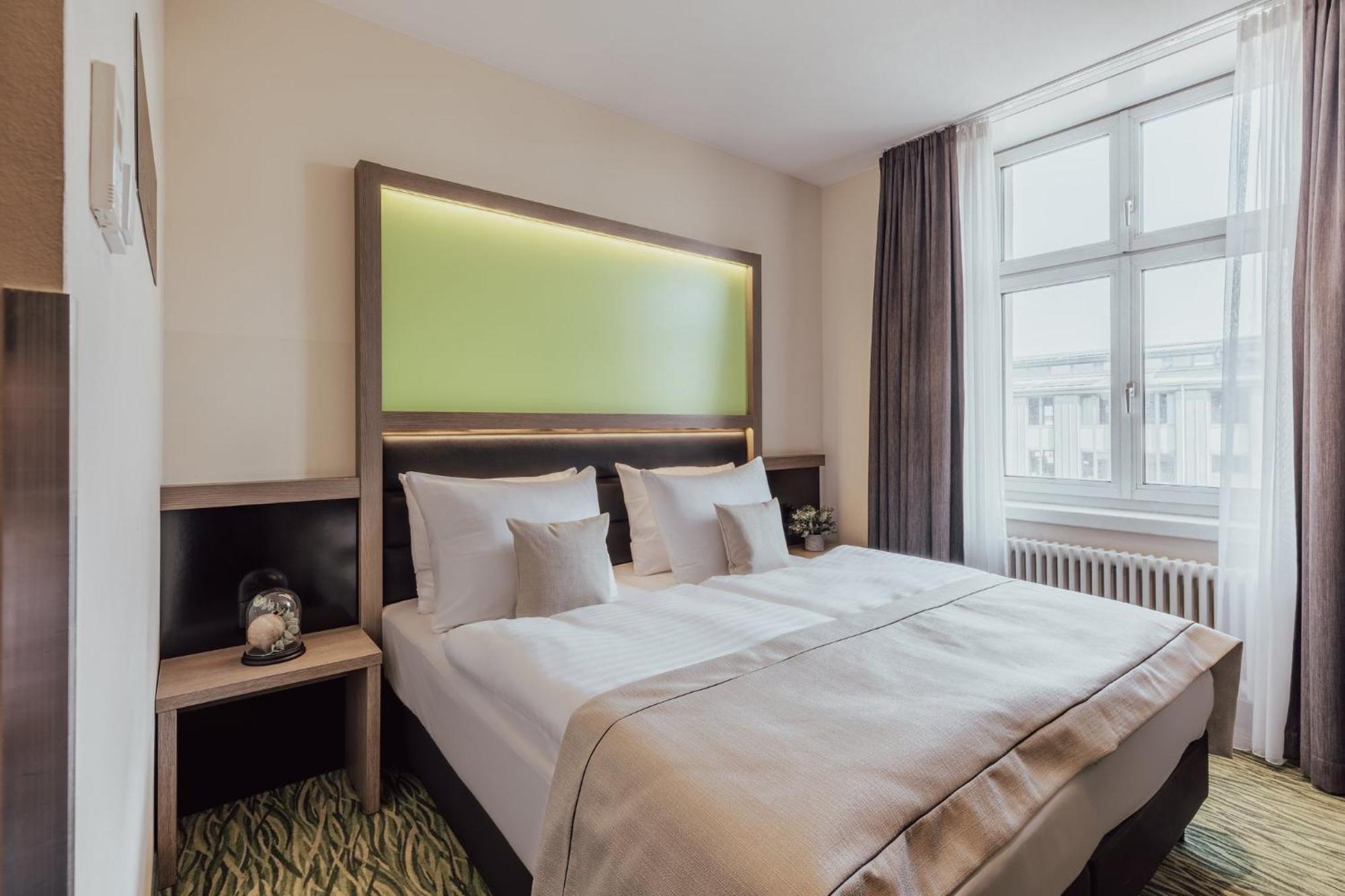 Garner Hotel Berlin - Charlottenburg, An Ihg Hotel Ngoại thất bức ảnh